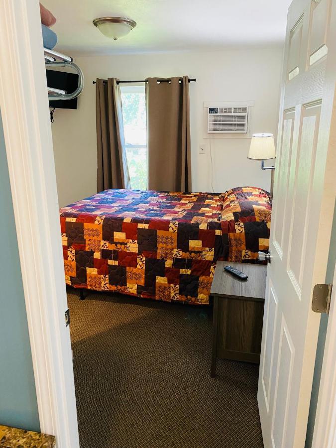 Scotty'S Motel Мунизинг Экстерьер фото